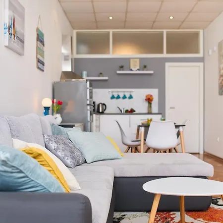 Aria Apartment *